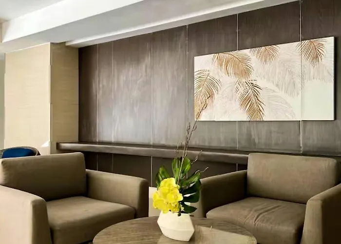 Отель Sly Staycation At Shore Residences Mall Of