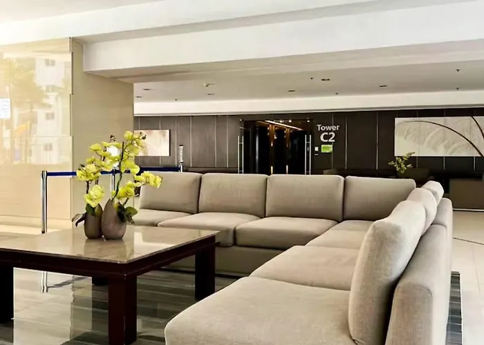 Отель Sly Staycation At Shore Residences Mall Of 5*