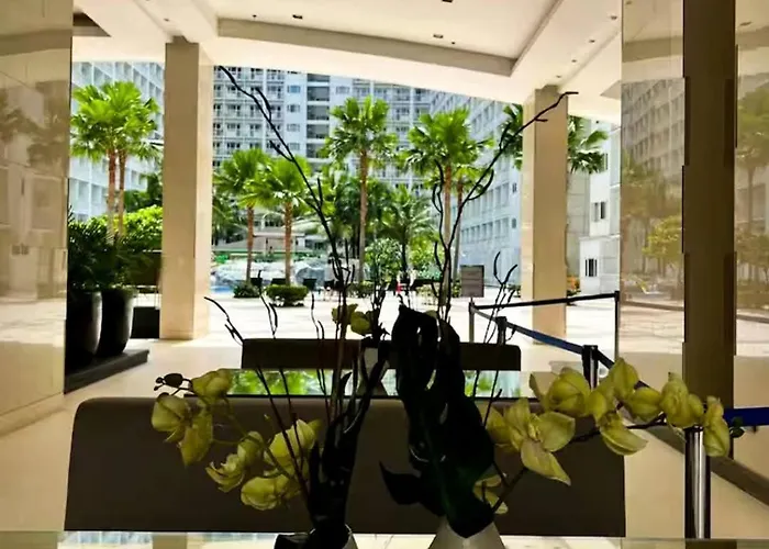 Отель Sly Staycation At Shore Residences Mall Of Манила