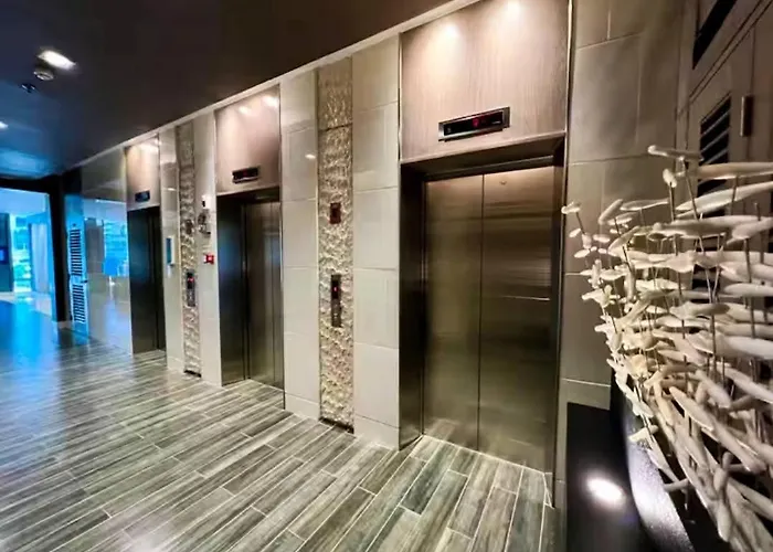 Отель Sly Staycation At Shore Residences Mall Of 5*